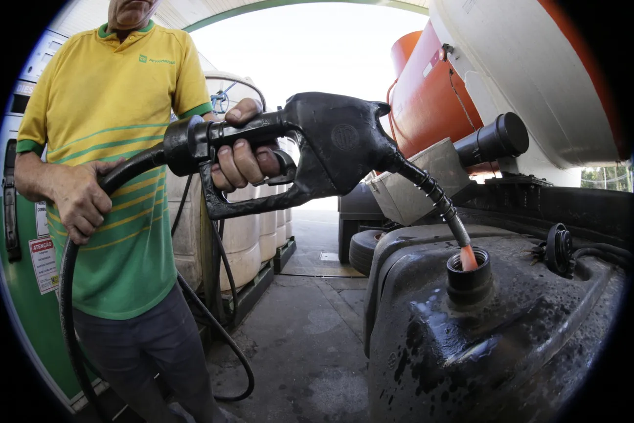 Governo Lula anuncia regulamentação de subvenção do Diesel elevando o subsídio total para R$ 2,12